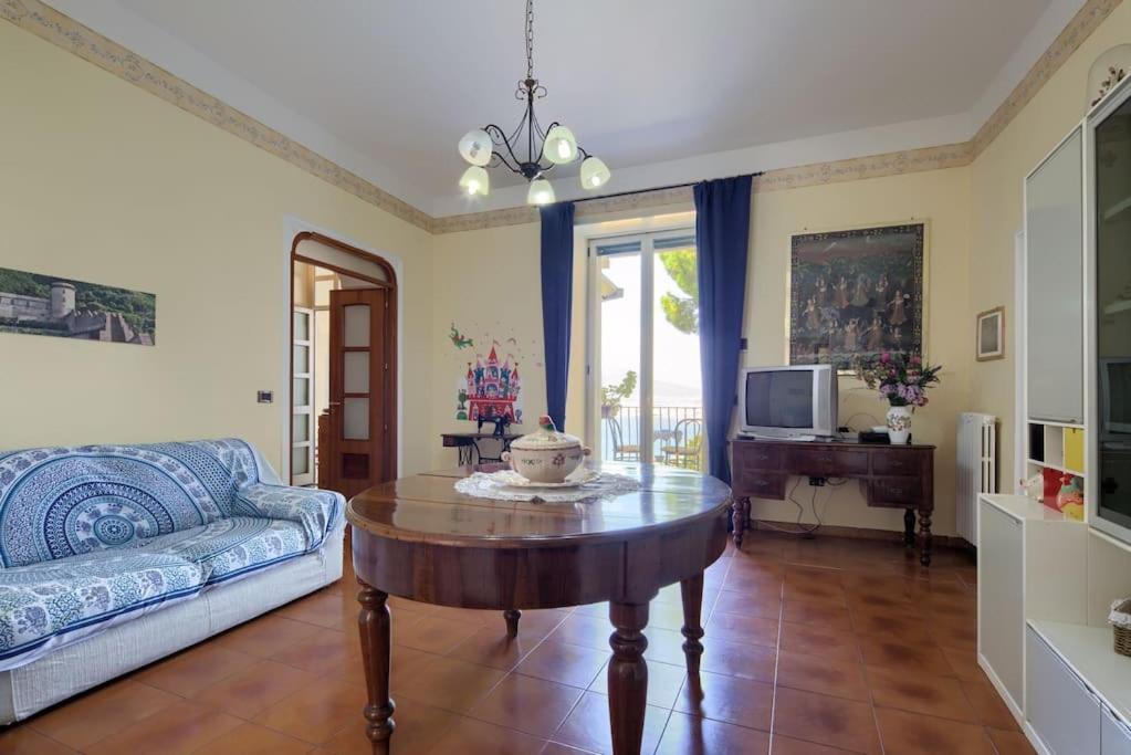 Casa Panoramica Apartment Castellammare di Stabia Ngoại thất bức ảnh